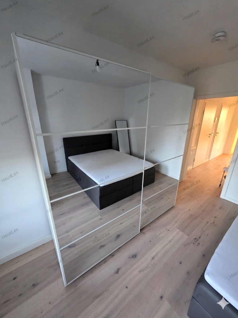 PAX Schrank Spiegel Schiebetüren Montage. IKEA PAX Schrank mit Spiegel Schiebetüren.